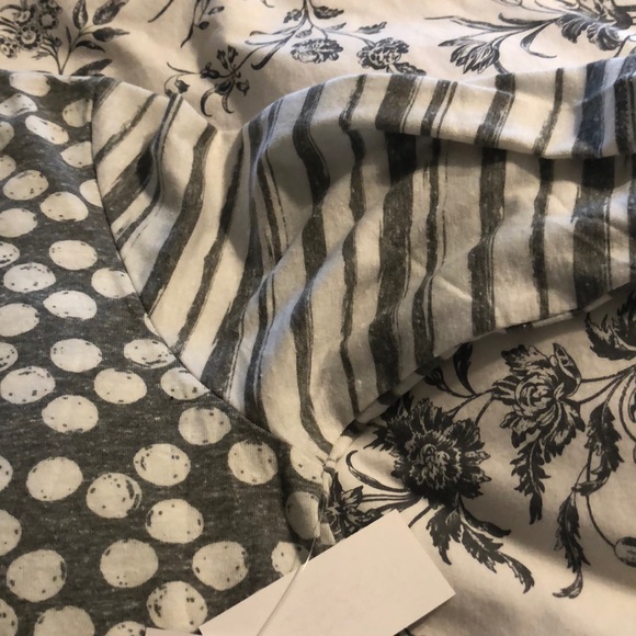 Large Julia - Picture 3 of 4